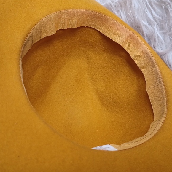 Wool  hat - Picture 5 of 9